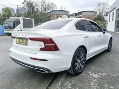 2021 Volvo S60 T4 Luxury, белый — фото 7