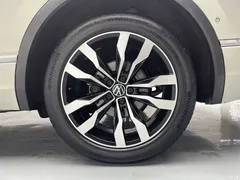 2021 Volkswagen Tiguan L 330TSI AT 2WD R-Line Yuexiang — фото 13