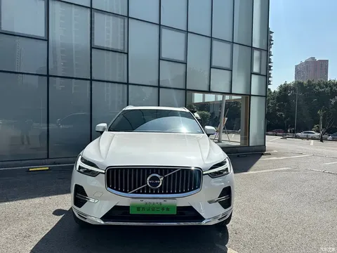 2022 Volvo XC60 Plug-in Hybrid T8 PHEV Long Range 4WD Zhiyuan Luxury