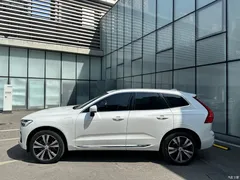 2022 Volvo XC60 Plug-in Hybrid T8 PHEV Long Range 4WD Zhiyuan Luxury, белый — фото 4