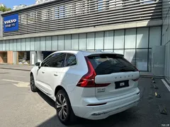 2022 Volvo XC60 Plug-in Hybrid T8 PHEV Long Range 4WD Zhiyuan Luxury, белый — фото 5