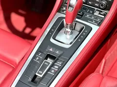 2022 Porsche 718 Boxster 2.0T, чёрный — фото 7
