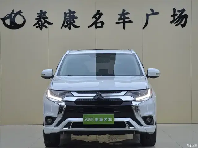 2021 Mitsubishi Outlander 2.4L 4WD 7-seat
