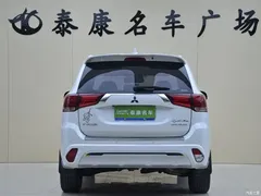 2021 Mitsubishi Outlander 2.4L 4WD Enjoy 7 seats, белый — фото 3