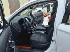2021 Mitsubishi Outlander 2.4L 4WD Enjoy 7 seats, белый — фото 4