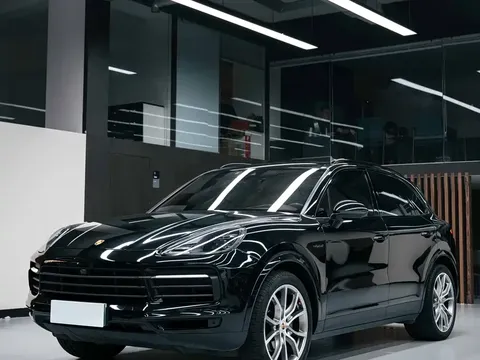 2023 Porsche Cayenne E-Hybrid 2.0T PHEV Platinum
