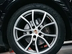 2023 Porsche Cayenne E-Hybrid 2.0T PHEV Platinum, чёрный — фото 27