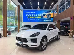 2021 Porsche Macan 2.0T — фото 16
