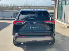 2021 Toyota RAV4 2.0L CVT 4WD Fashion Plus, чёрный — фото 4