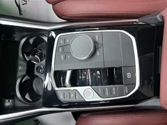 2023 BMW 3 Series 3 320Li M, чёрный — фото 12