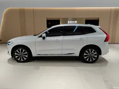 2023 Volvo XC60 B5 4WD Zhiyuan Luxury, белый — фото 4