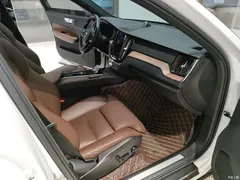 2023 Volvo XC60 B5 4WD Zhiyuan Luxury, белый — фото 10