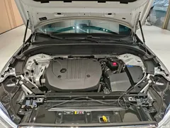 2023 Volvo XC60 B5 4WD Zhiyuan Luxury, белый — фото 14