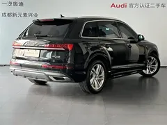 2023 Audi Q7 45 TFSI quattro S line, чёрный — фото 4