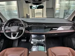 2023 Audi Q7 45 TFSI quattro S line, чёрный — фото 6