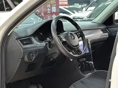2019 Volkswagen 1.5L AT VI, белый — фото 17