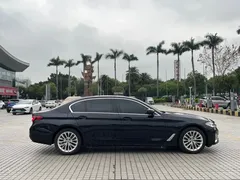 2022 BMW 5 Series 525Li Luxury Package, чёрный — фото 6