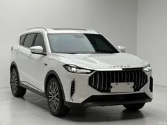 2023 Jetour Jietu X70 PLUS 1.6T DCT Powerful PLUS 7 seats, белый — фото 3