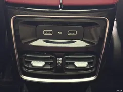 2023 Jetour Jietu X70 PLUS 1.6T DCT Powerful PLUS 7 seats, белый — фото 19