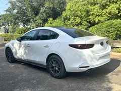 2023 Mazda 3 2.0L AT — фото 4