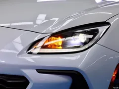 2022 Subaru BRZ 2.4L MT, белый — фото 4