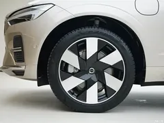 2024 Volvo XC60 Plug-in Hybrid T8 PHEV Long Range 4WD Zhiyuan Luxury — фото 15