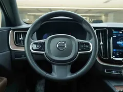2024 Volvo XC60 Plug-in Hybrid T8 PHEV Long Range 4WD Zhiyuan Luxury — фото 17