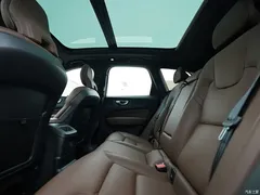 2024 Volvo XC60 Plug-in Hybrid T8 PHEV Long Range 4WD Zhiyuan Luxury — фото 20