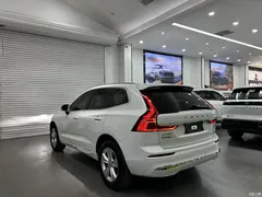 2022 Volvo XC60 B5 4WD Zhiyi Luxury, белый — фото 2