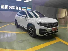 2020 Volkswagen Tayron 380TSI 4WD R-Line, белый — фото 3