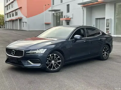 2021 Volvo S60 T4 Zhiyi Luxury
