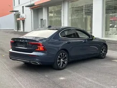 2021 Volvo S60 T4 Zhiyi Luxury, синий — фото 12