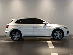2021 Audi Q5L 45 TFSI luxury dynamic model, белый — фото 3