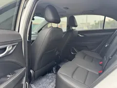 2021 Geely Emgrand UP 1.5L CVT, белый — фото 6