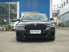 2023 BMW 5 Series 5 530Li M, чёрный — фото 2