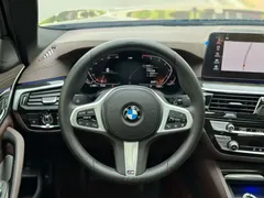 2021 BMW 5 Series 525Li M, чёрный — фото 3