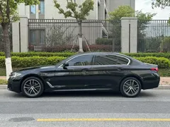 2021 BMW 5 Series 525Li M, чёрный — фото 7