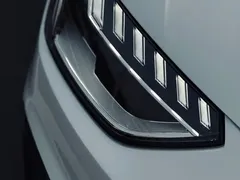 2023 Audi A4L 40 TFSI, белый — фото 4