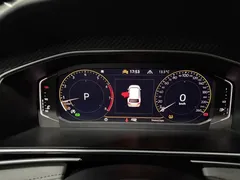 2022 Volkswagen Tiguan L 380TSI AT 4WD R-Line 7-seat, белый — фото 12