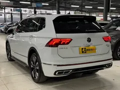 2022 Volkswagen Tiguan L 380TSI AT 4WD R-Line 7-seat, белый — фото 19
