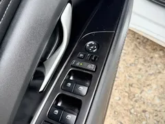 2023 Hyundai Elantra 1.5L CVT LUX Premium, белый — фото 16