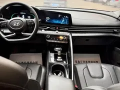 2023 Hyundai Elantra 1.5L CVT LUX Premium, белый — фото 22
