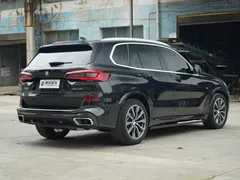 2021 BMW X5 xDrive40i M, чёрный — фото 7