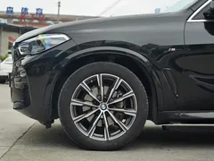 2021 BMW X5 xDrive40i M, чёрный — фото 12