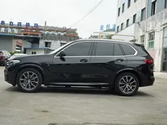 2021 BMW X5 xDrive40i M, чёрный — фото 13