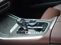 2021 BMW X5 xDrive40i M, чёрный — фото 20