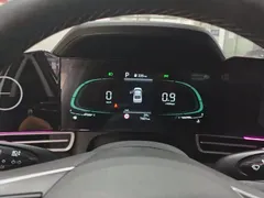 2023 Hyundai Elantra 1.5L CVT LUX Premium, белый — фото 7