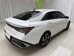 2023 Hyundai Elantra 1.5L CVT LUX Premium, белый — фото 15