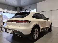 2023 Porsche Macan 2.0T, белый — фото 9