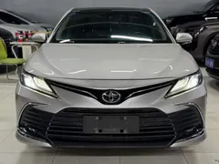 2021 Toyota Camry 2.5G Luxury — фото 2